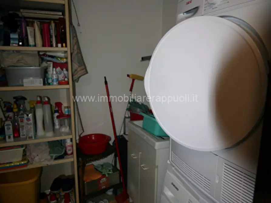 Immagine 35 di Villetta a schiera in vendita  a Sinalunga