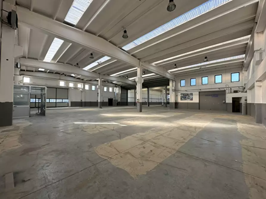 Immagine 4 di Capannone industriale in vendita  a Zola Predosa