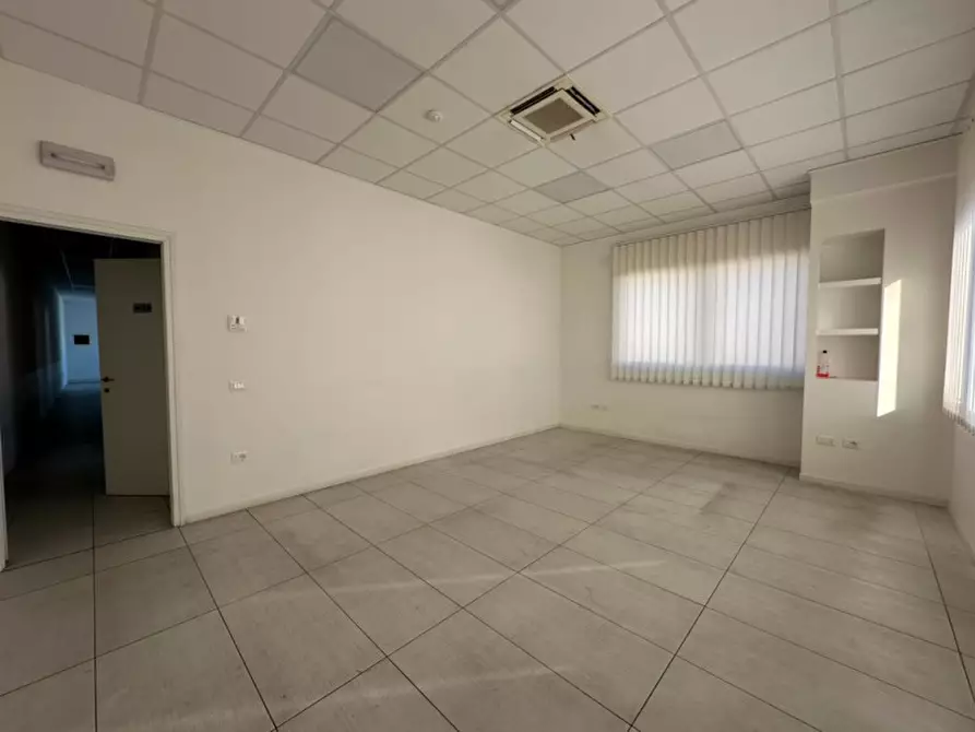 Immagine 10 di Capannone industriale in vendita  a Zola Predosa