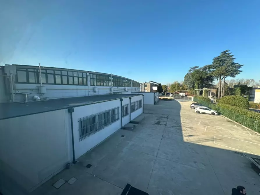 Immagine 11 di Capannone industriale in vendita  a Zola Predosa