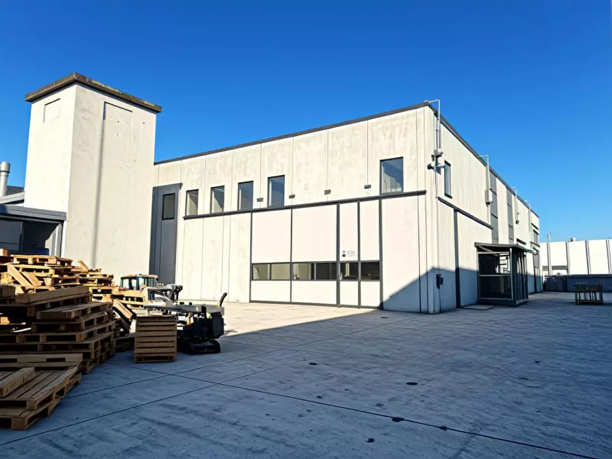 Immagine 14 di Capannone industriale in vendita  a Zola Predosa