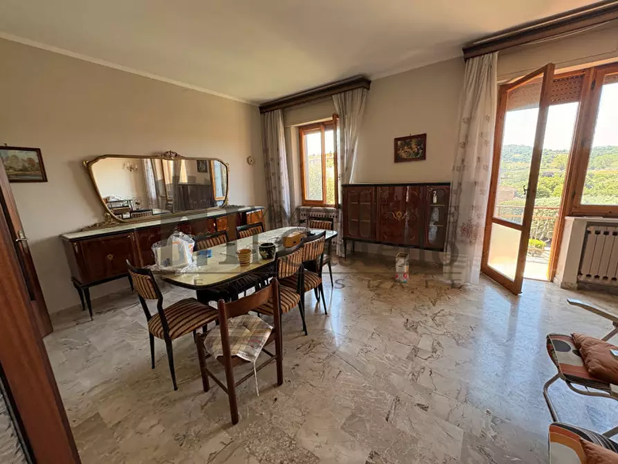 Immagine 3 di Appartamento in vendita  in Via Dante Lombroni a Città Della Pieve