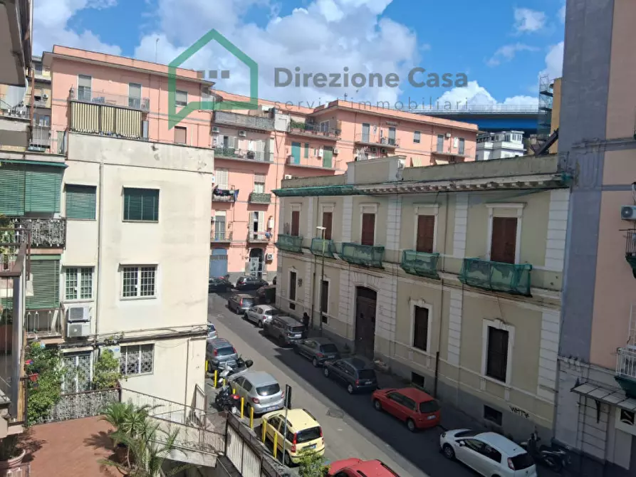 Immagine 3 di Appartamento in vendita  in Via Macedonia melloni a Napoli