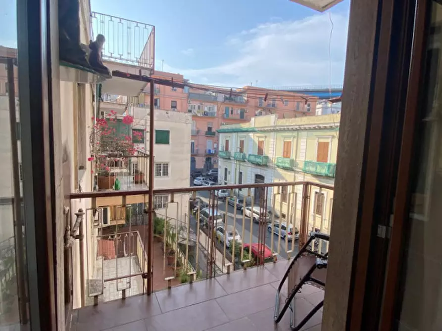 Immagine 14 di Appartamento in vendita  in Via Macedonia melloni a Napoli