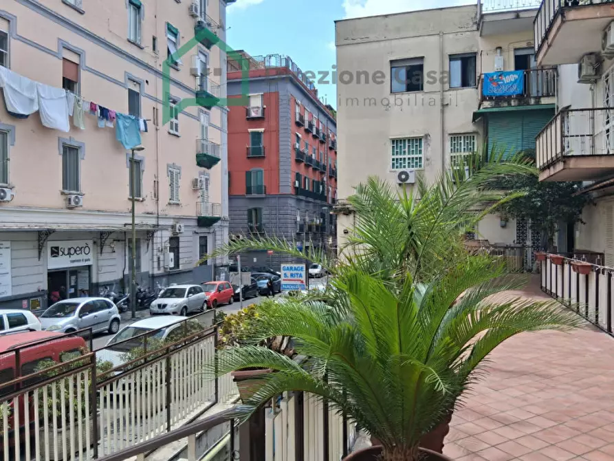 Immagine 15 di Appartamento in vendita  in Via Macedonia melloni a Napoli