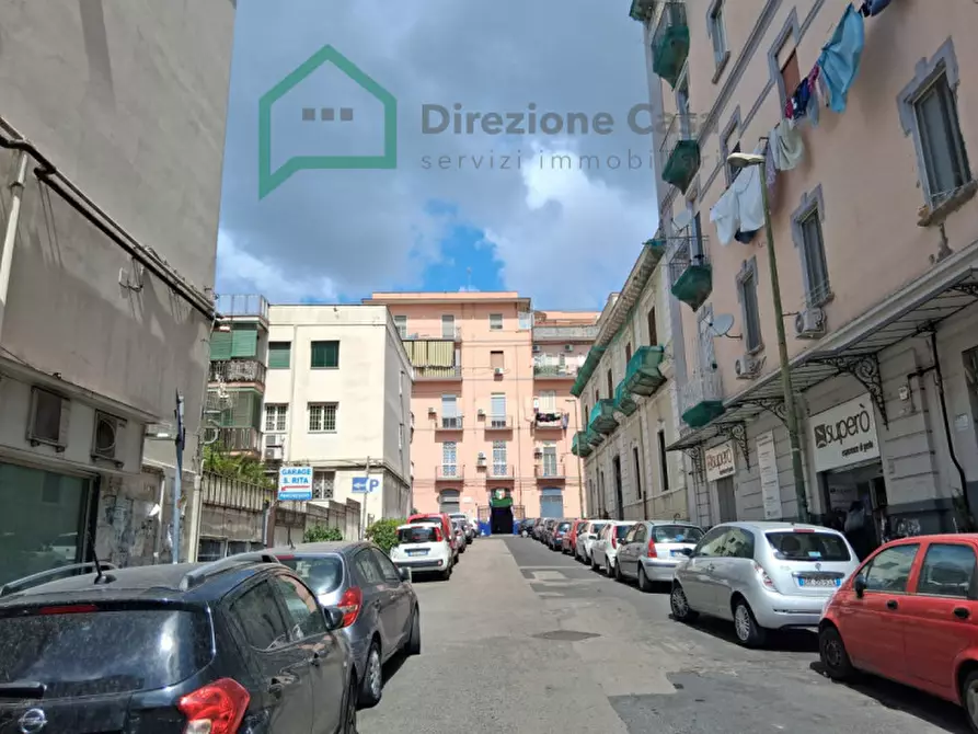 Immagine 19 di Appartamento in vendita  in Via Macedonia melloni a Napoli