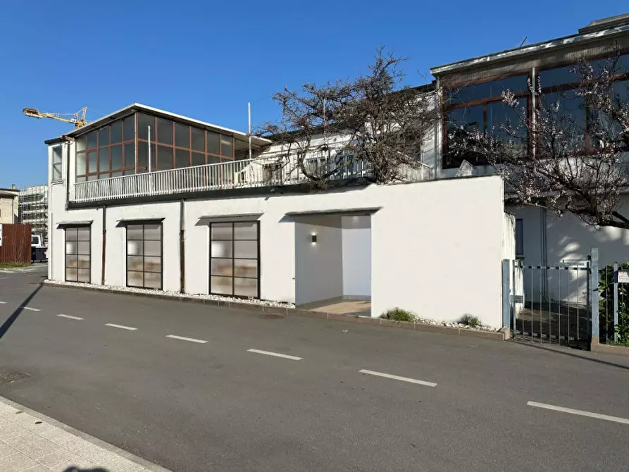 Immagine 1 di Laboratorio in affitto  in Via Pietro Gobetti a Abano Terme