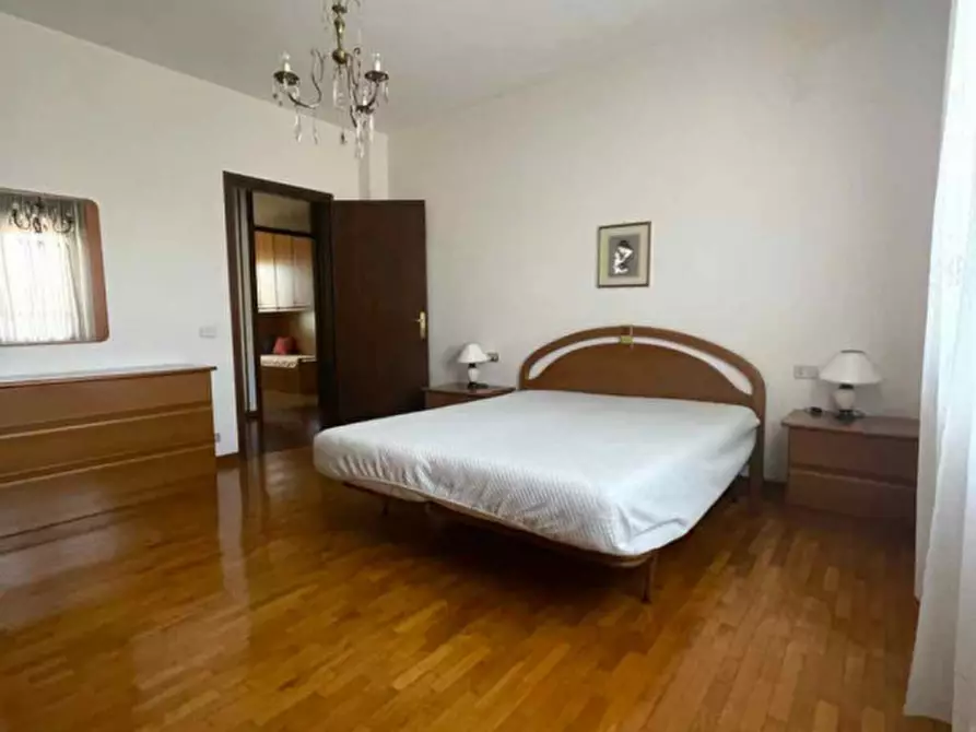 Immagine 11 di Appartamento in vendita  in viale de la comina a Pordenone