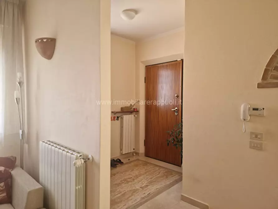 Immagine 3 di Villa in vendita  a Sinalunga