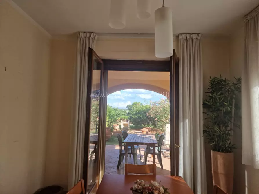 Immagine 8 di Villa in vendita  a Sinalunga