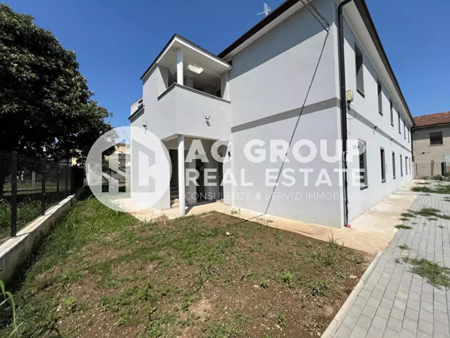 Immagine 3 di Appartamento in vendita  in Via Padre Luigi Sampietro a Saronno