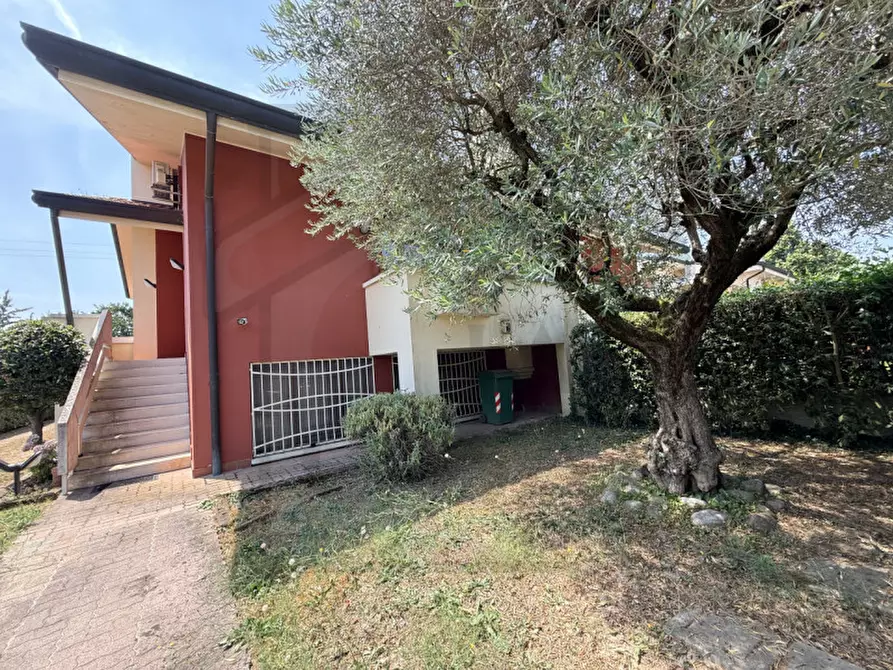 Immagine 3 di Casa bifamiliare in vendita  in Via Moretto da Brescia a Abano Terme