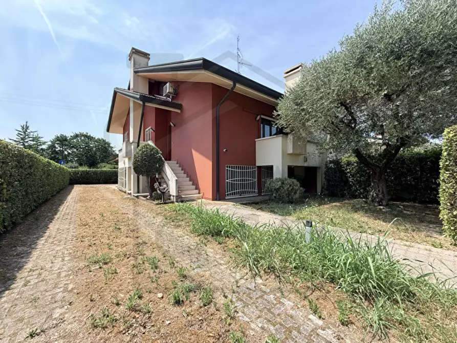 Immagine 5 di Casa bifamiliare in vendita  in Via Moretto da Brescia a Abano Terme