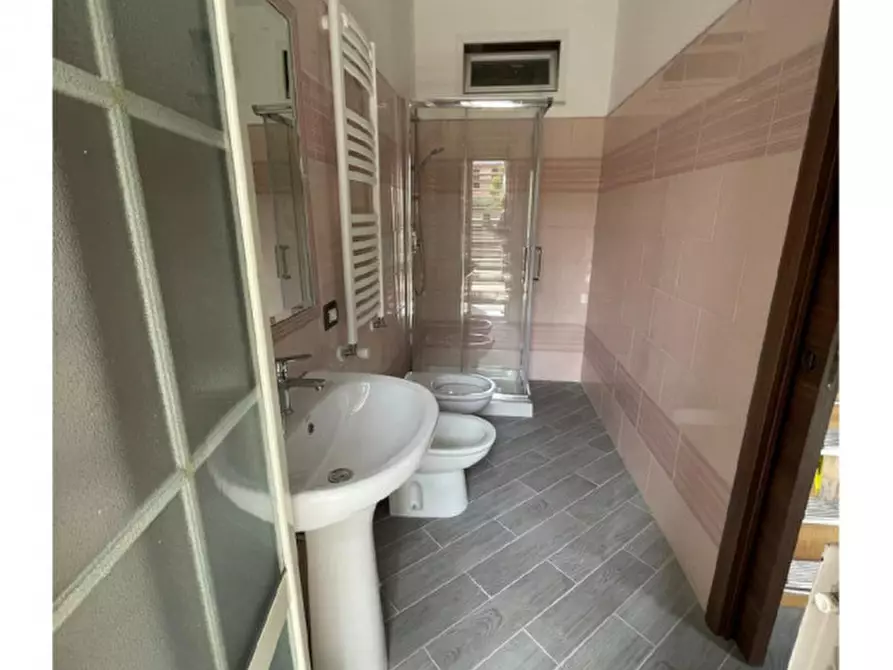 Immagine 16 di Appartamento in vendita  in Via Achille Grandi, 37 a Cori