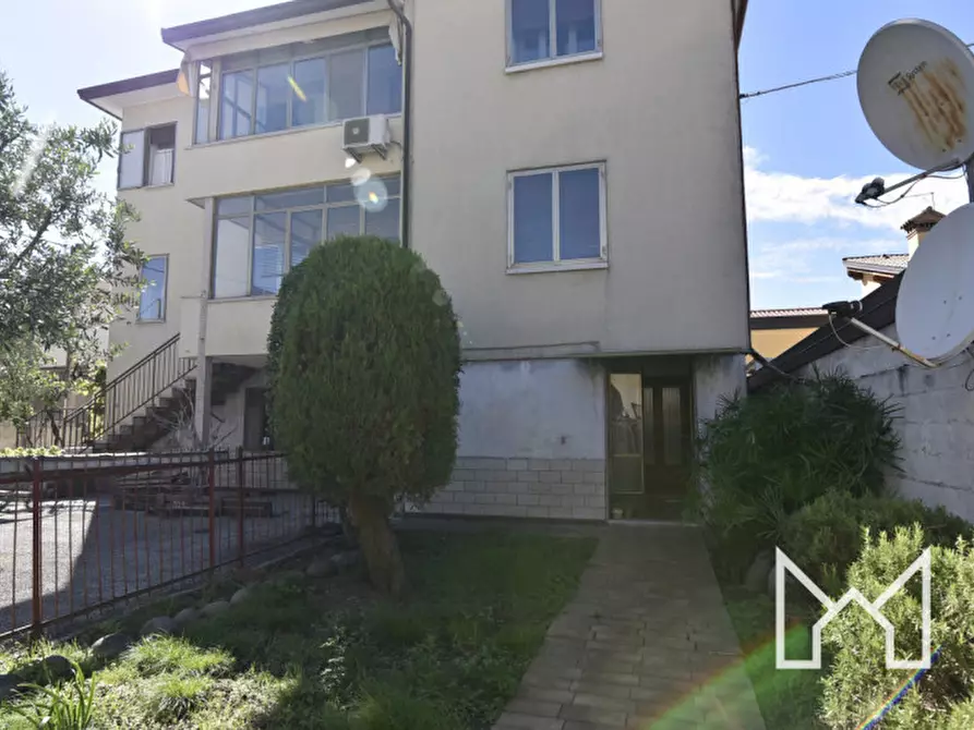 Immagine 2 di Palazzo in vendita  a Bassano Del Grappa