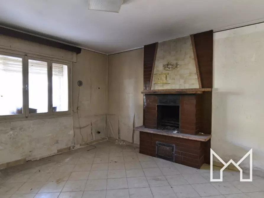 Immagine 4 di Palazzo in vendita  a Bassano Del Grappa