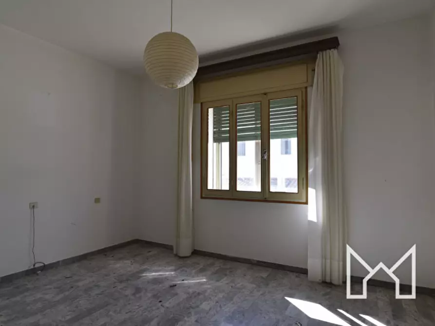 Immagine 21 di Palazzo in vendita  a Bassano Del Grappa