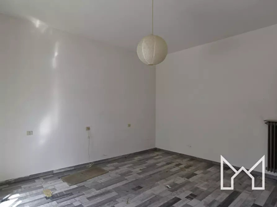 Immagine 23 di Palazzo in vendita  a Bassano Del Grappa