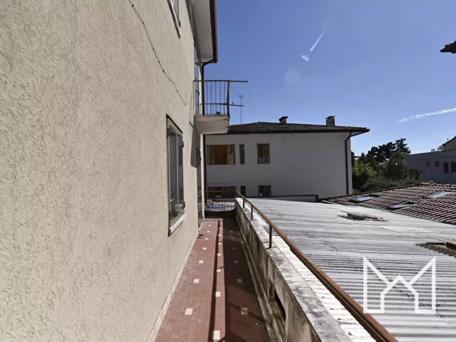 Immagine 25 di Palazzo in vendita  a Bassano Del Grappa