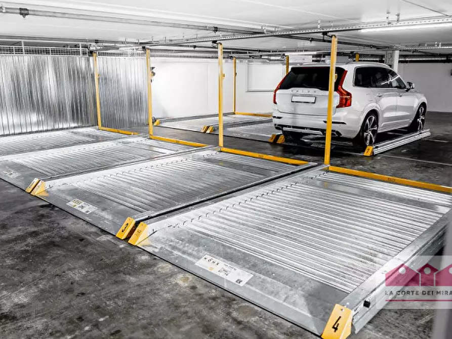 Immagine 5 di Posto auto in vendita  in Contra' Motton San Lorenzo a Vicenza