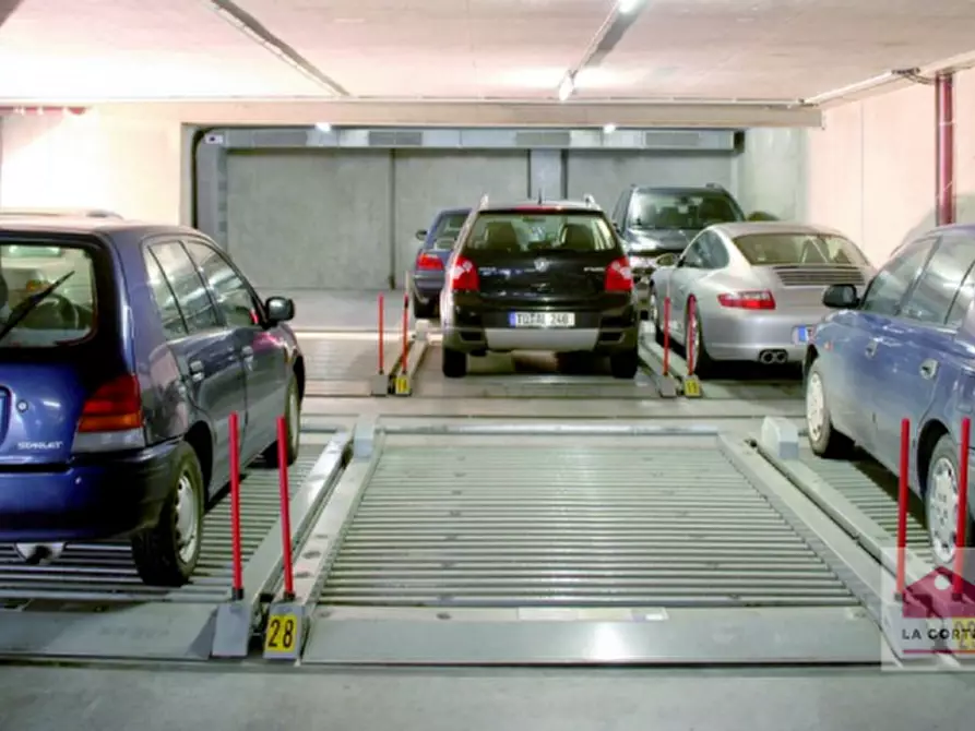 Immagine 10 di Posto auto in vendita  in Contra' Motton San Lorenzo a Vicenza