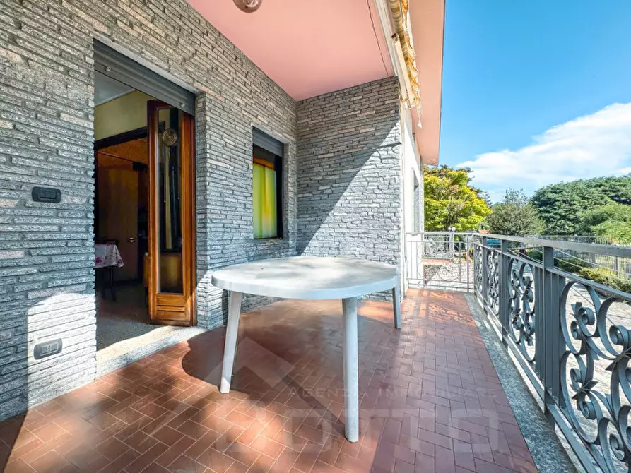 Immagine 9 di Villa in vendita  in via insorte 46 a Gozzano