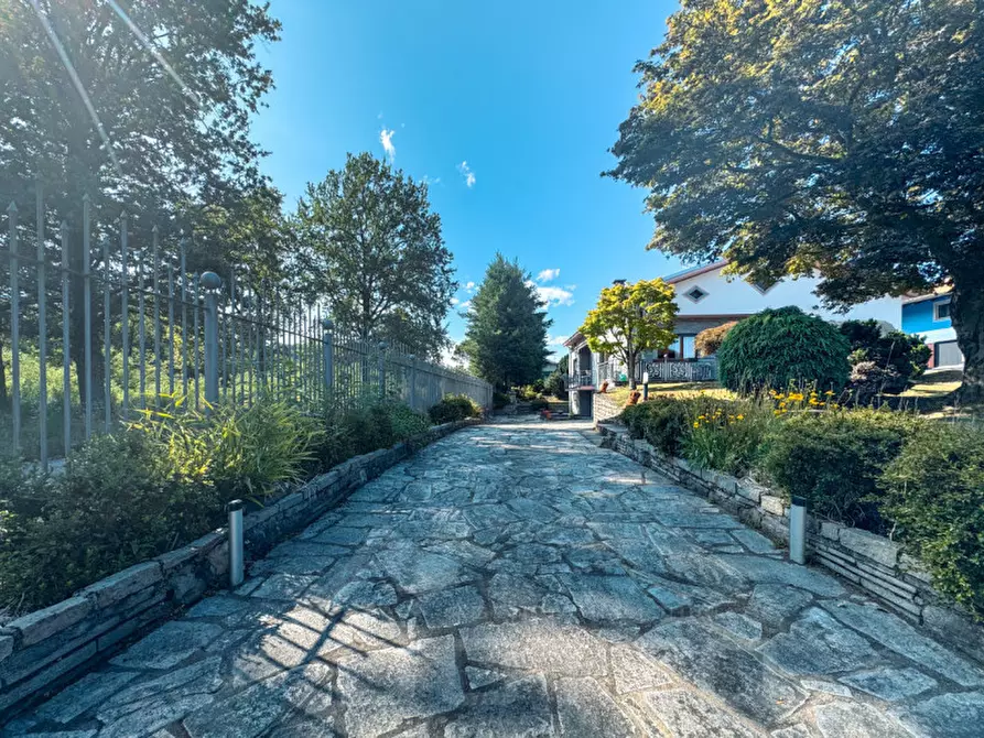 Immagine 35 di Villa in vendita  in via insorte 46 a Gozzano