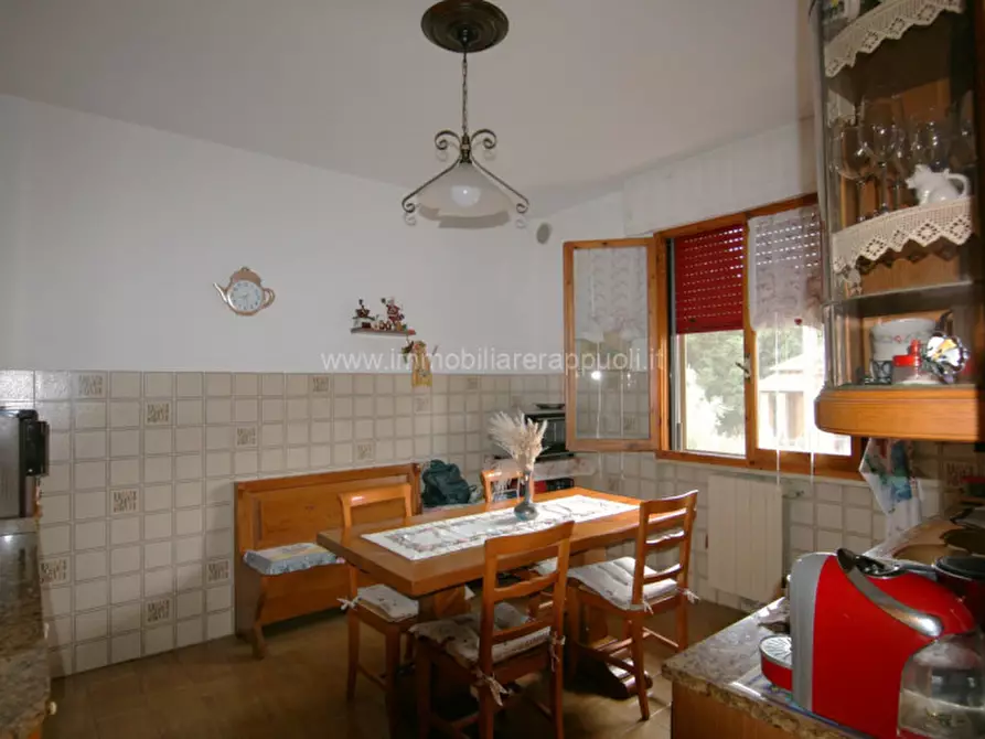 Immagine 1 di Appartamento in vendita  a Lucignano