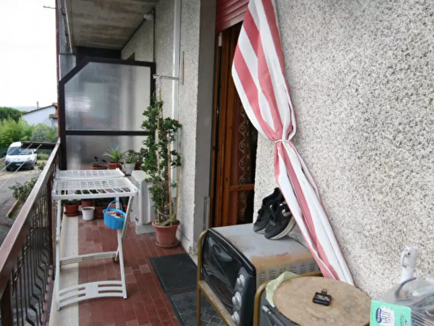 Immagine 8 di Appartamento in vendita  a Lucignano