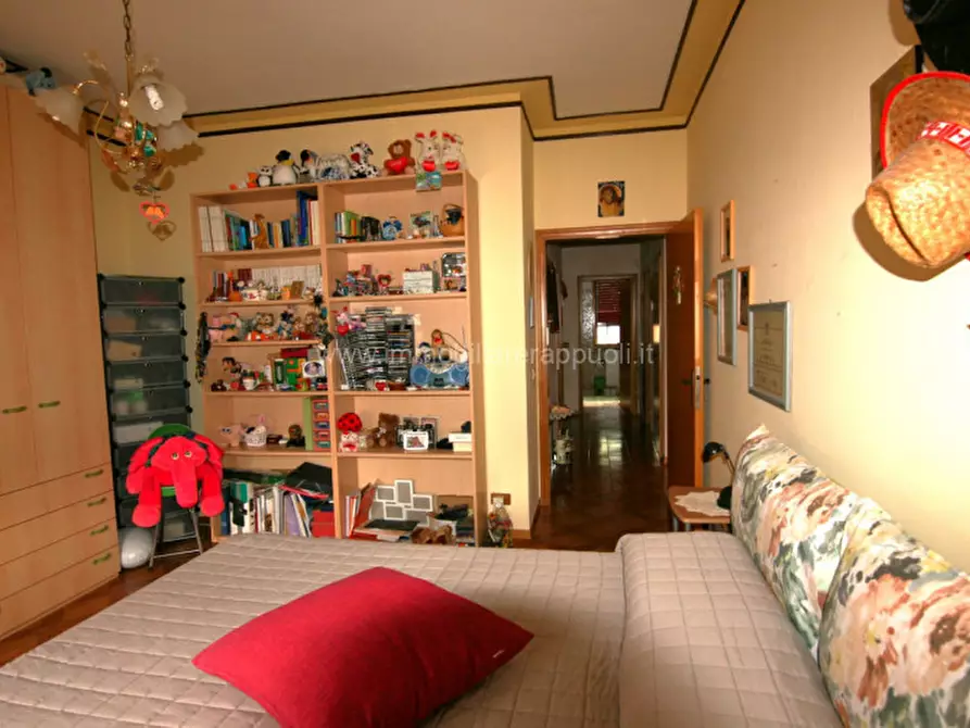 Immagine 9 di Appartamento in vendita  a Lucignano