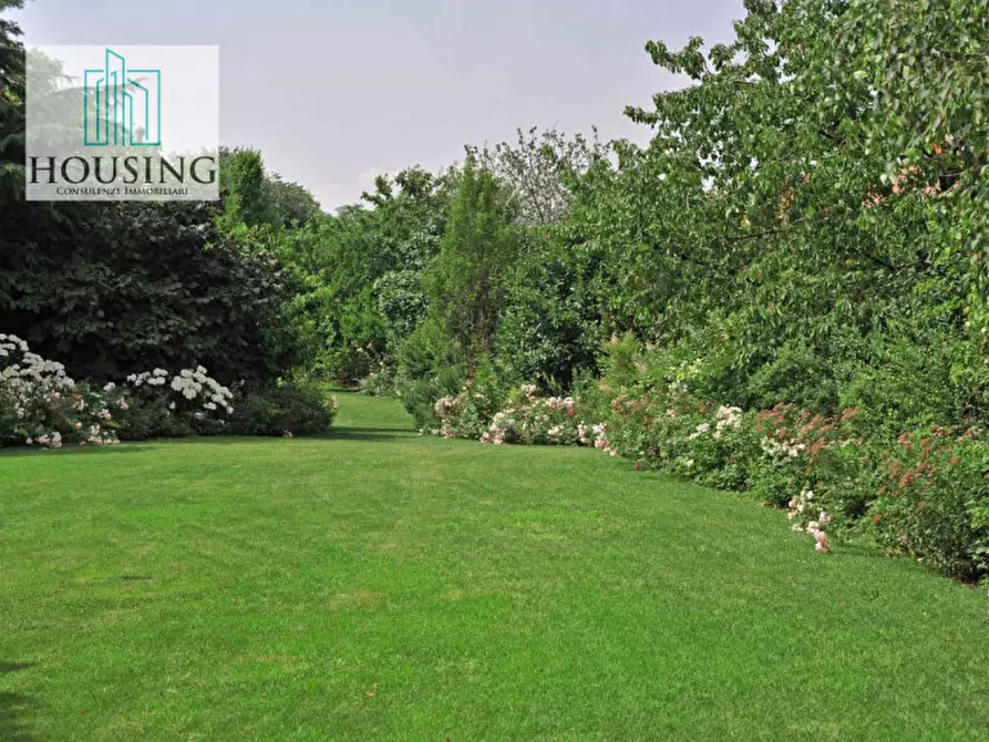 Immagine 1 di Terreno in vendita  in via monteortone a Abano Terme