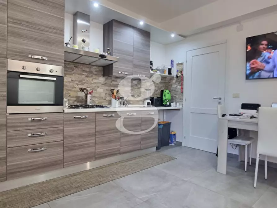 Immagine 4 di Appartamento in vendita  in VIALE ANTONIO GRAMSCI, N°2 a Milazzo