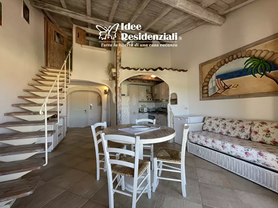 Immagine 1 di Appartamento in vendita  in Via Country a Olbia