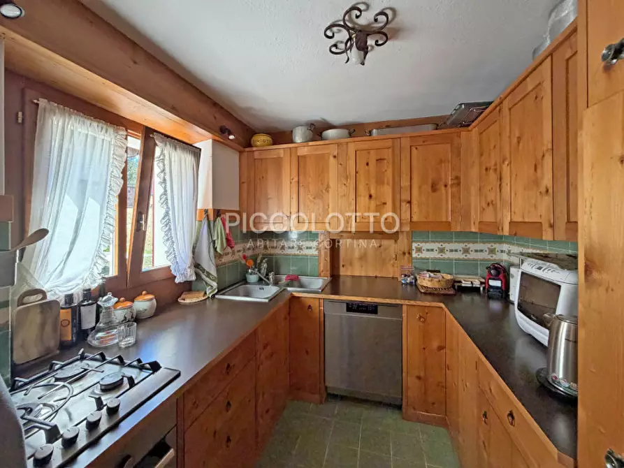 Immagine 12 di Appartamento in vendita  in Località Doneà a Cortina D'ampezzo