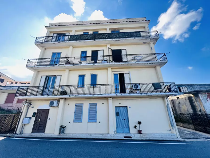 Immagine 1 di Appartamento in vendita  in via Stazione a Briatico