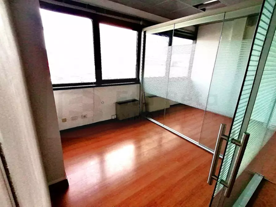 Immagine 14 di Ufficio in vendita  in Via dei Ronchi a Padova