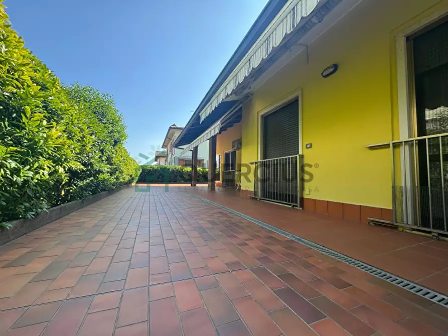 Immagine 7 di Villa in vendita  in Viale della Libertà a Caldiero