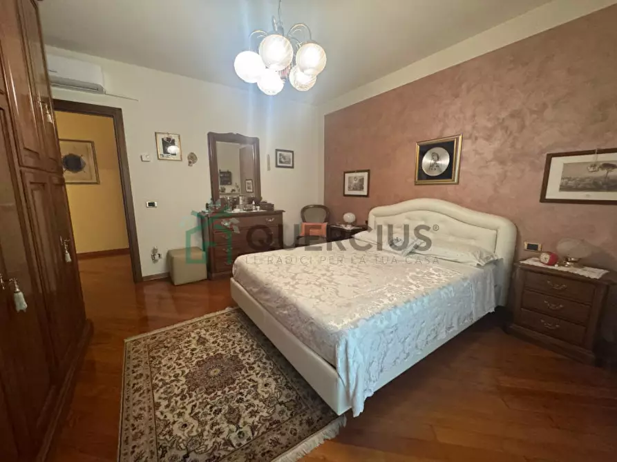 Immagine 40 di Villa in vendita  in Viale della Libertà a Caldiero