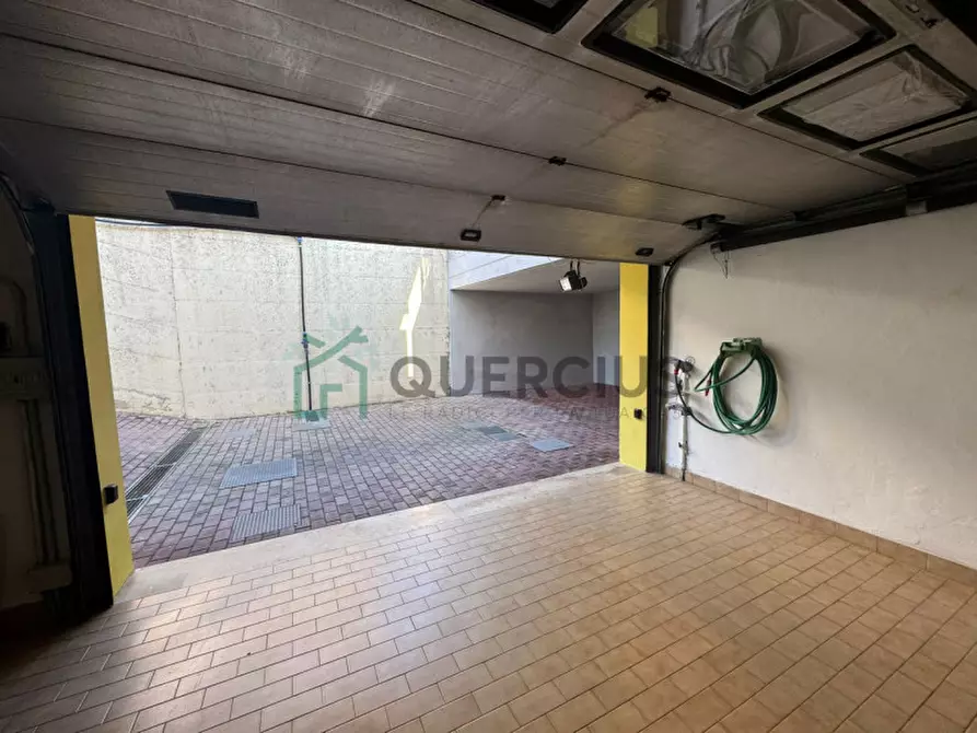 Immagine 61 di Villa in vendita  in Viale della Libertà a Caldiero