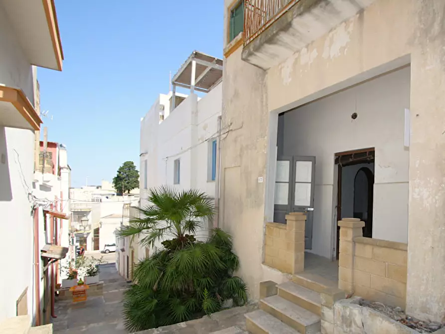 Immagine 1 di Appartamento in vendita  in Via Santa Rosalia, Matino, LE, Italia a Matino