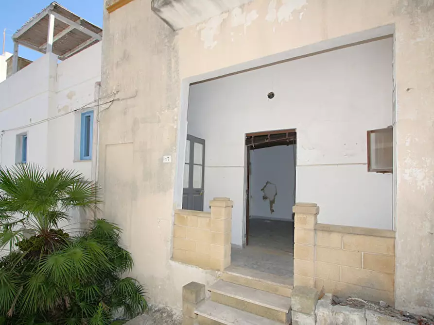 Immagine 3 di Appartamento in vendita  in Via Santa Rosalia, Matino, LE, Italia a Matino