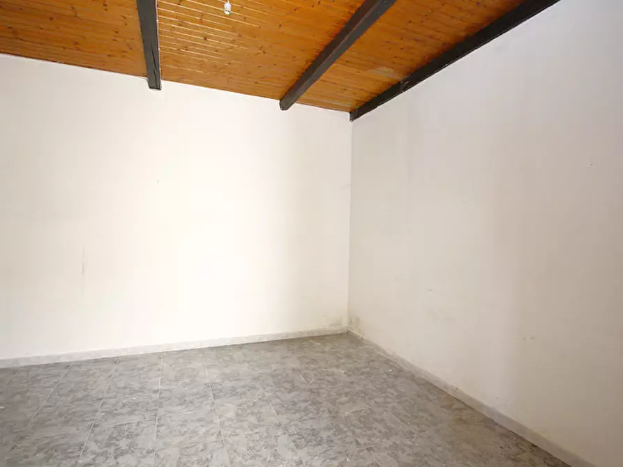 Immagine 20 di Appartamento in vendita  in Via Santa Rosalia, Matino, LE, Italia a Matino