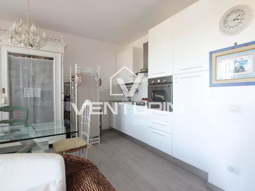 Immagine 8 di Villetta a schiera in vendita  in Via Mar della Cina, 179 a Roma