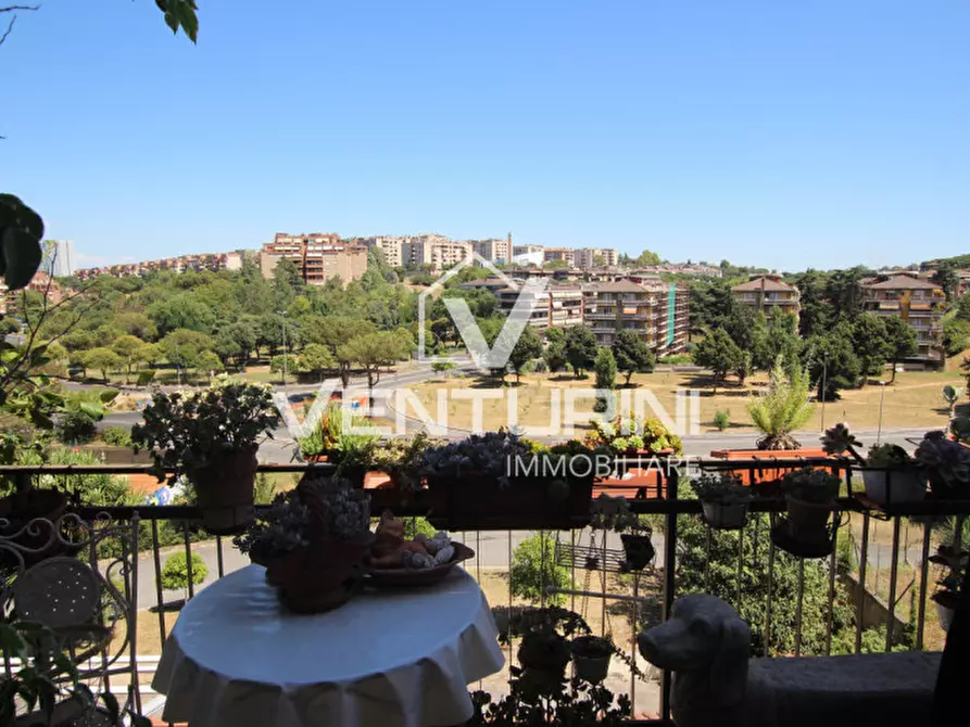 Immagine 29 di Villetta a schiera in vendita  in Via Mar della Cina, 179 a Roma