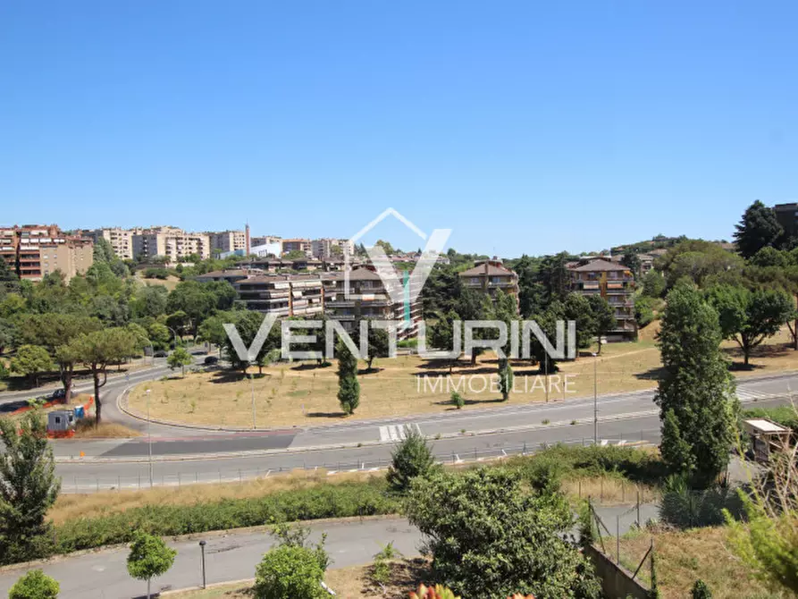 Immagine 30 di Villetta a schiera in vendita  in Via Mar della Cina, 179 a Roma