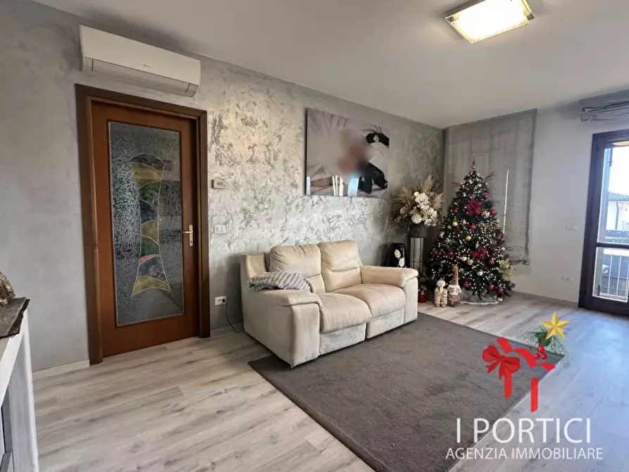 Immagine 1 di Appartamento in vendita  in Via Onaro a Scorzè