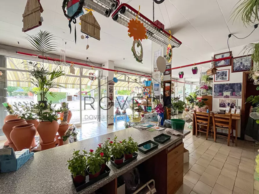 Immagine 6 di Negozio in vendita  in Strada Canizzano a Treviso