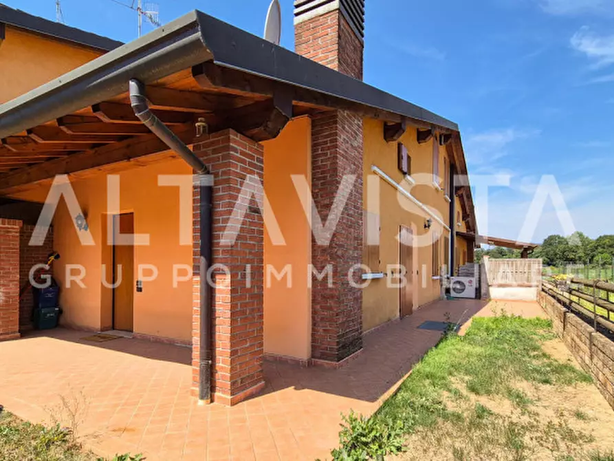 Immagine 2 di Villetta a schiera in vendita  in Viale Libertà a Bedizzole