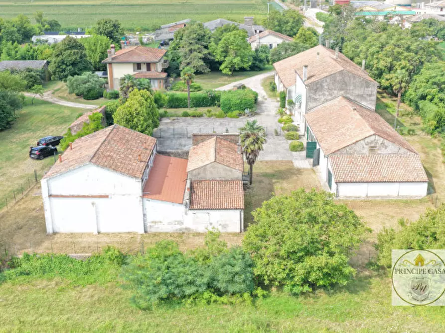 Immagine 21 di Rustico / casale in vendita  a Agna