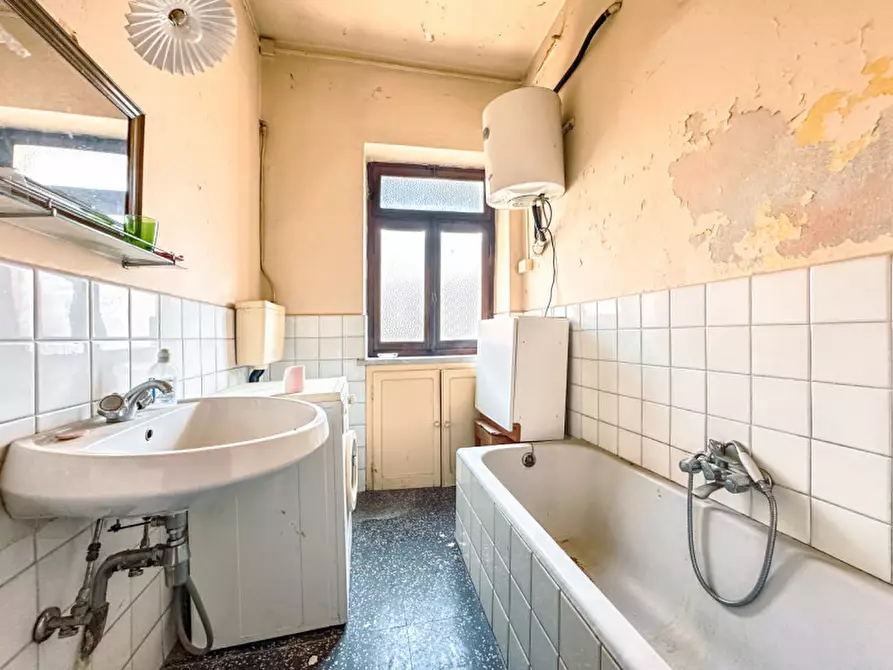 Immagine 13 di Appartamento in vendita  in Via Gioberti, 30 a Gattinara